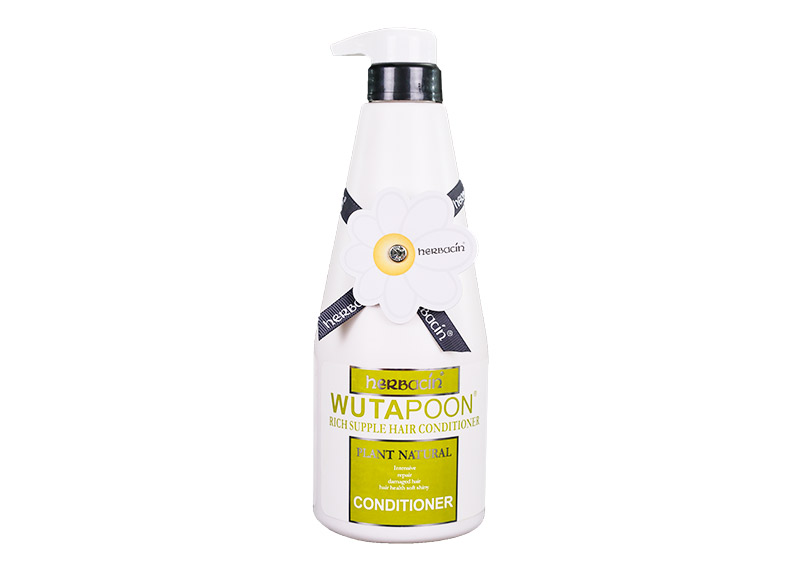 小甘菊豐盈順滑護(hù)發(fā)素